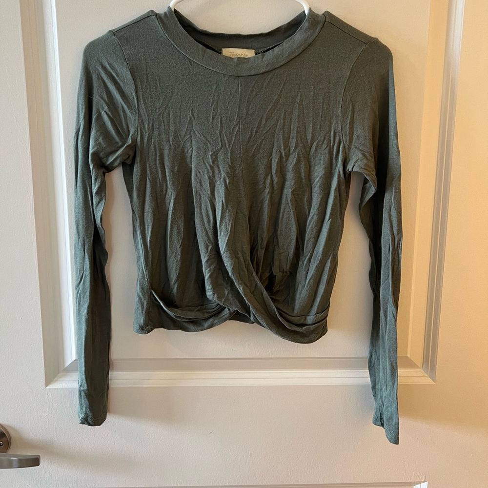 Twinkle Green Ruched Long Sleeve Crop Top